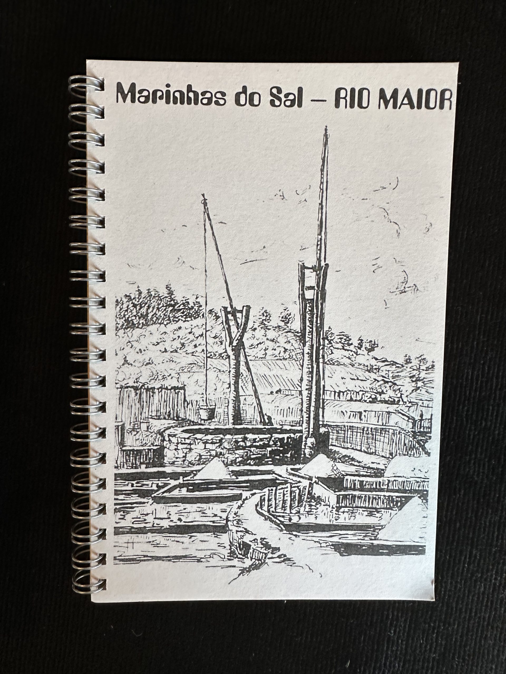 Caderno de notas A5 com folhas lisas